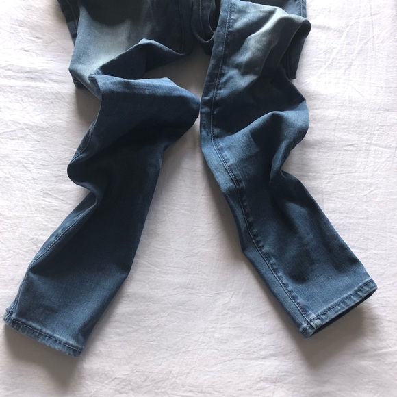 Final Price 🌹 Abercrombie & Fitch New York. - Picture 6 of 6